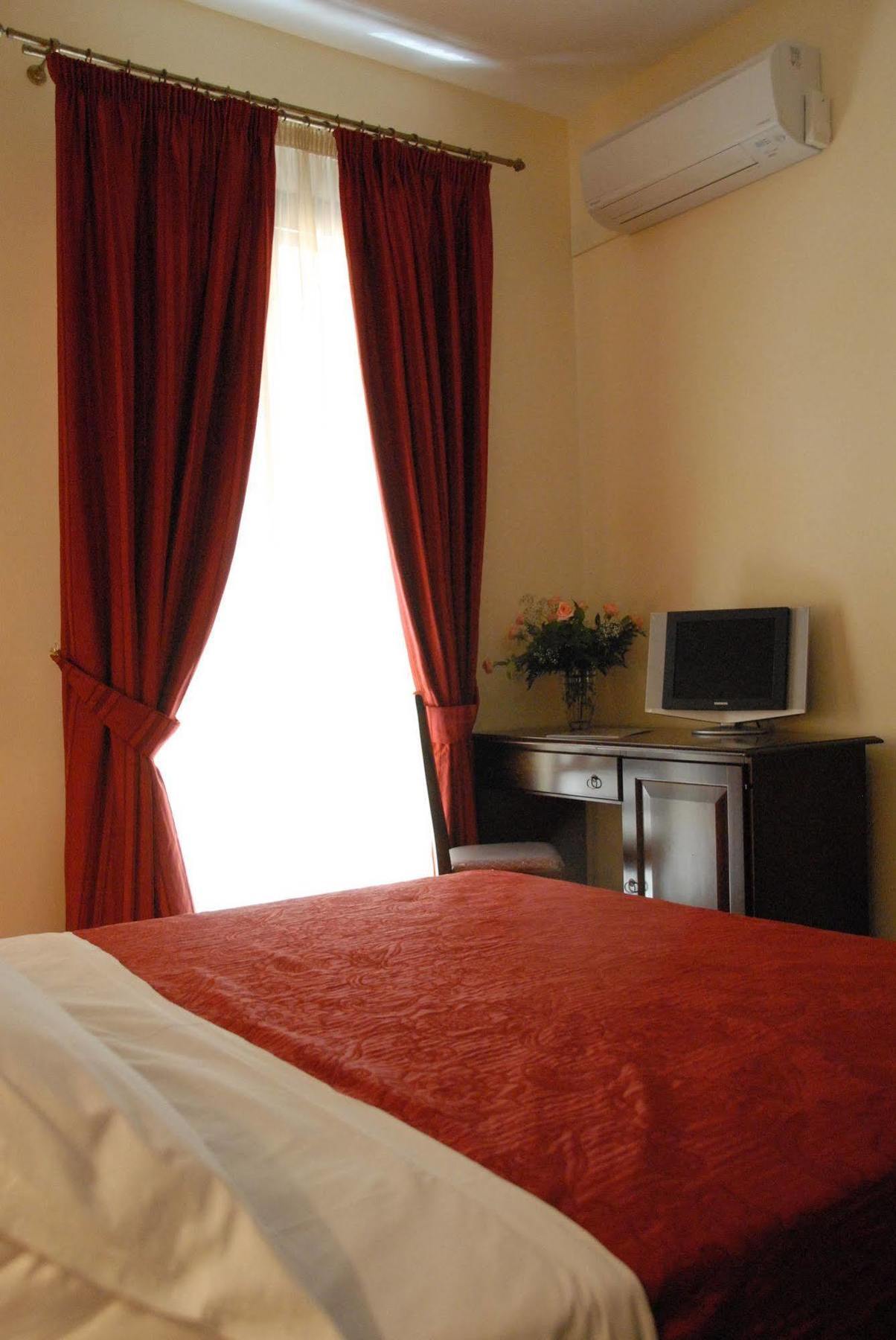 Garibaldi Relais 3*