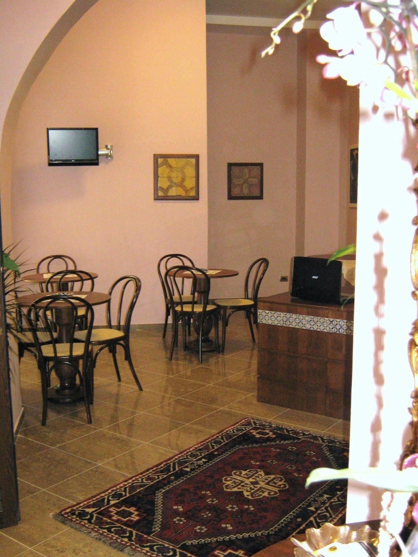 Couette-café Garibaldi Relais